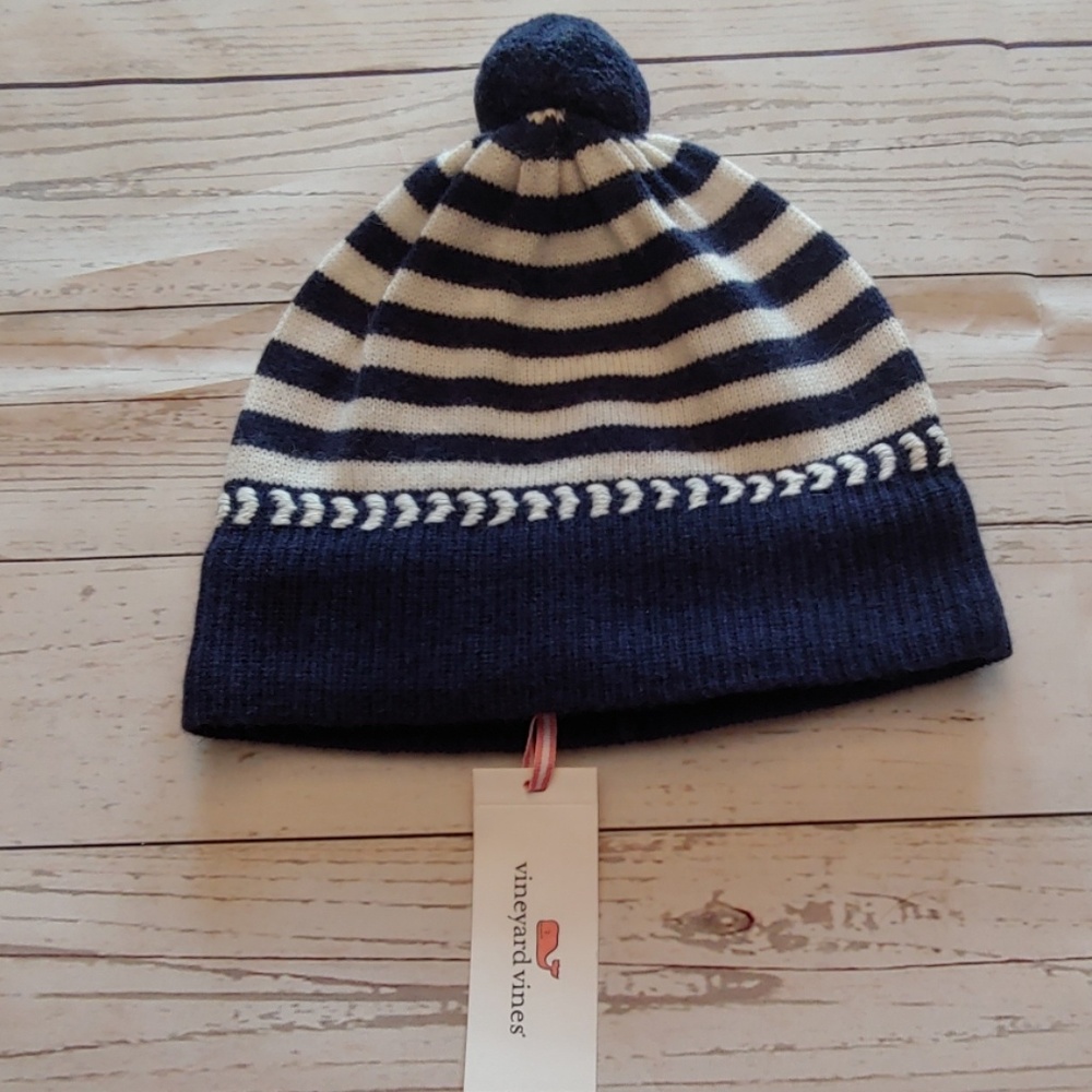 NEW WITH TAGS VINEYARD VINES HAT, TOBOGGAN